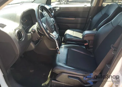 2016 Jeep Compass Sport z USA, uszkodzony, nr VIN 1C4NJCBA7GD740089